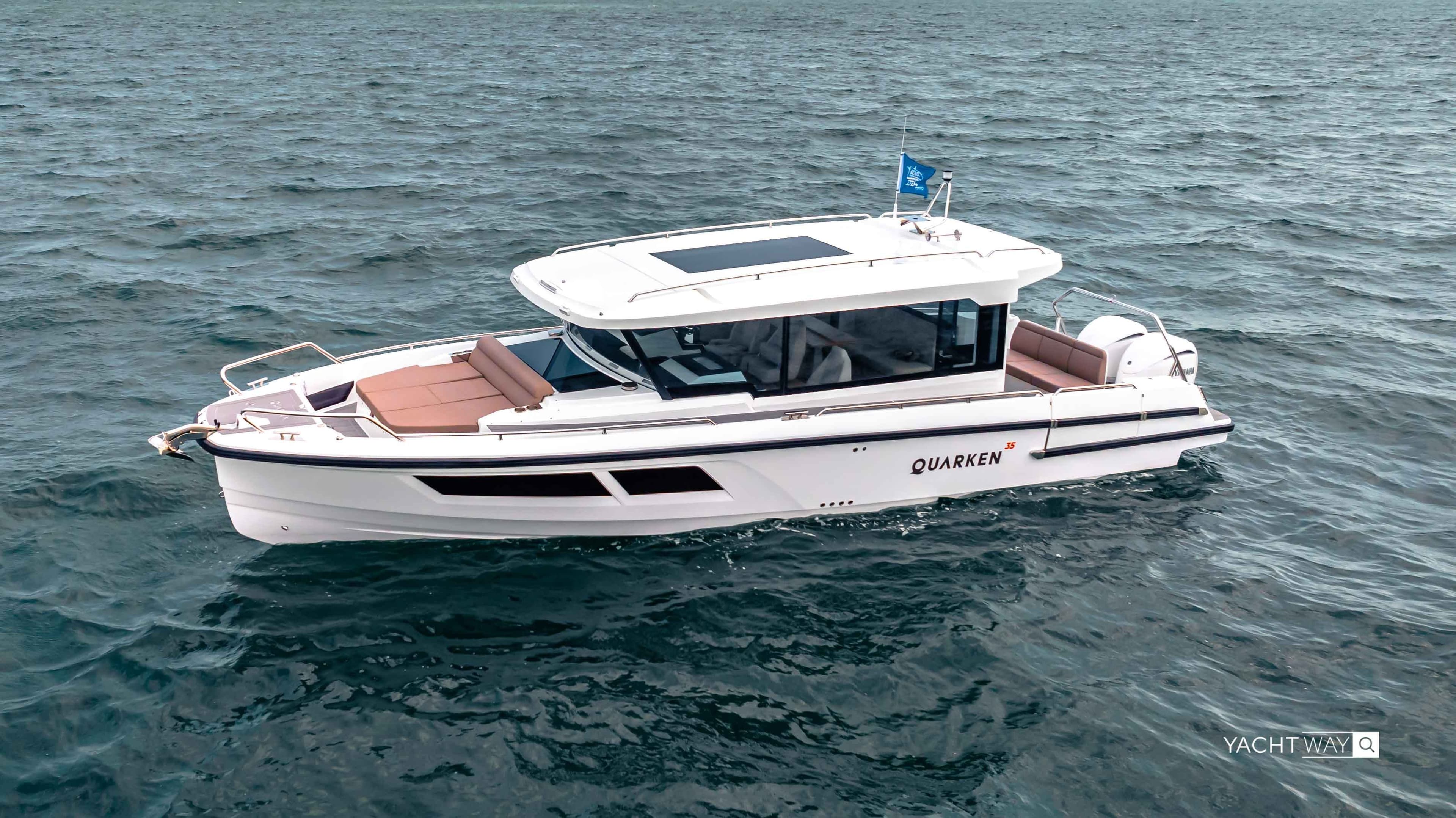 2025 EasySignYachts ES-1 on Display in Hollywood, Florida Amphibious Boats 3
