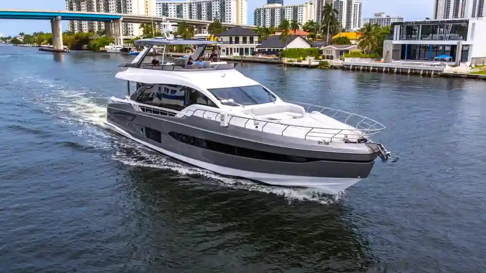 2027 Y Yachts Mulder for Sale in Kansas City, Missouri Aft Cabin 3