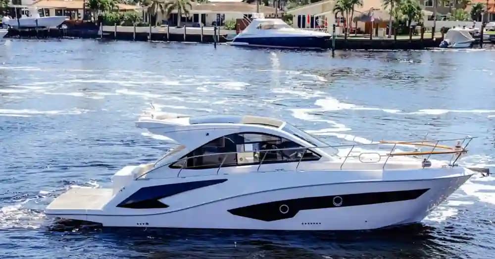 2021 Evolve 400HT for Sale in Fort Lauderdale, Florida Express Cruiser 3