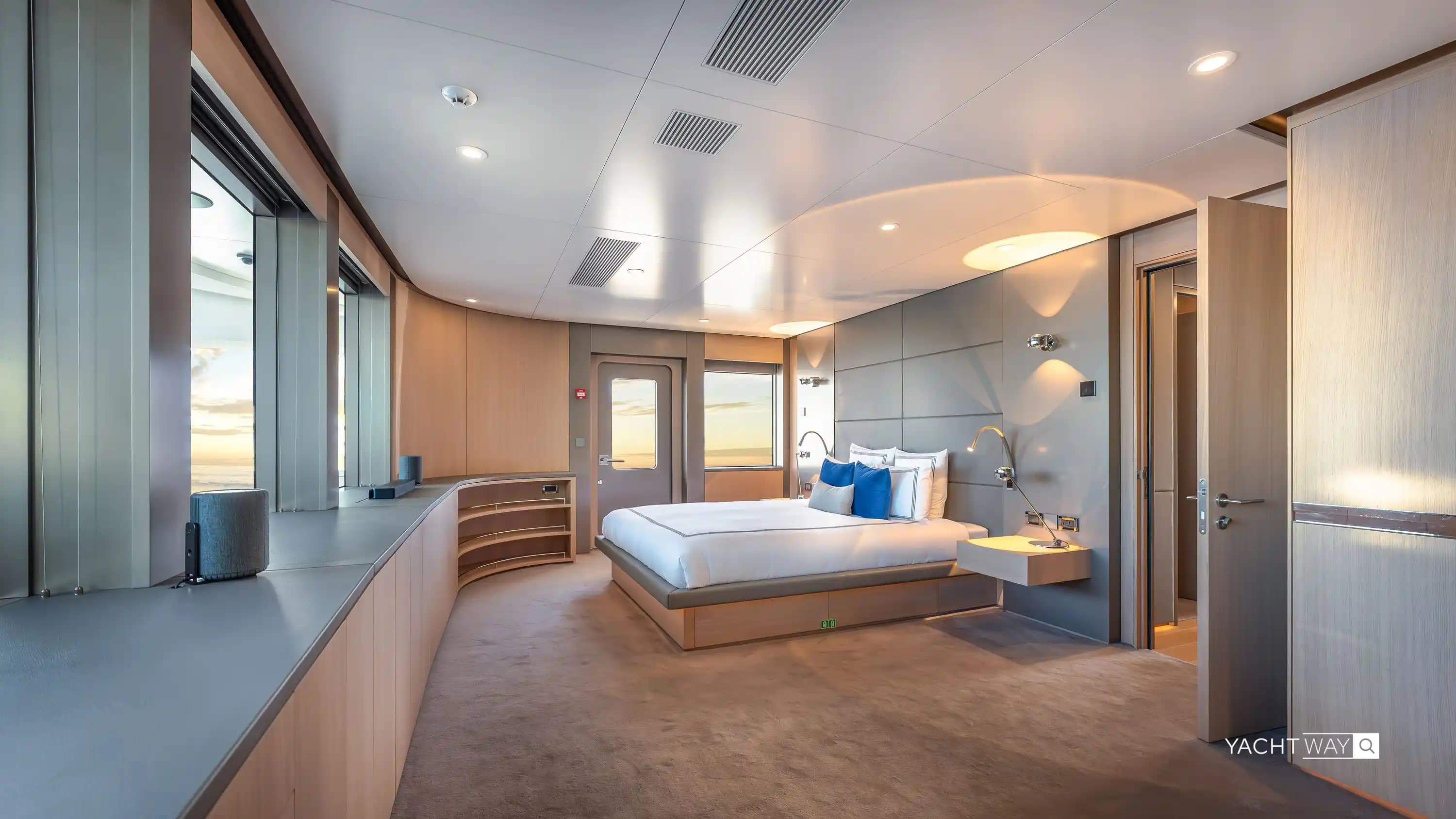 2030 Evolve 400HT for Sale in Rio Grande, Utah Express Cruiser 3